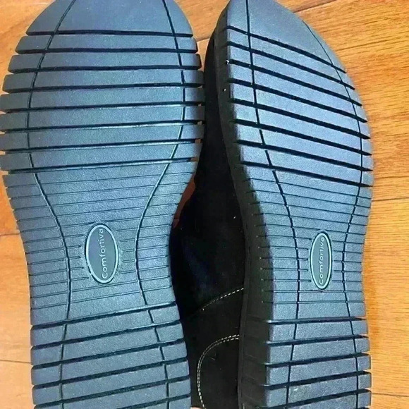 Comfortiva Calla Black Suede Size 7.5.  BRAND NEW (Save $40.00) - Picture 11 of 12